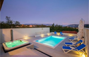 Stunning home in Lopar w/ Outdoor swimming pool, Jacuzzi and 4 Bedrooms